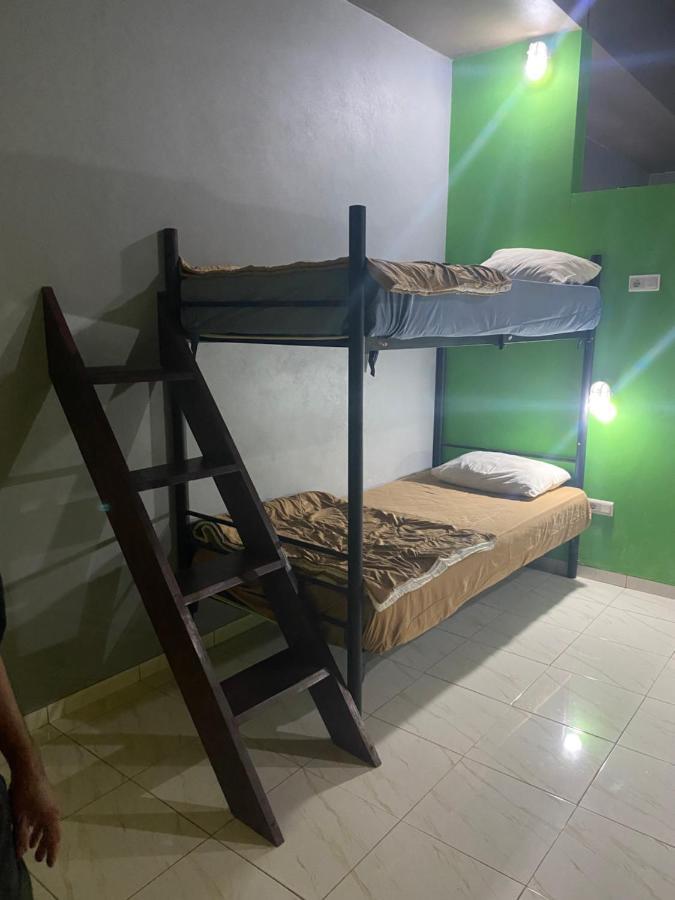 Paca'S Reggae Bar & Hostel Ambat 외부 사진